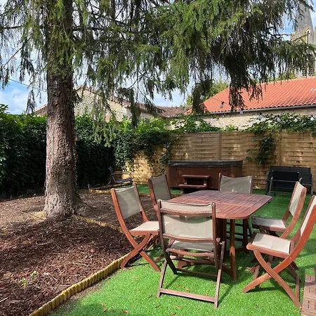 Charmante Maison Avec Jardin Villa
